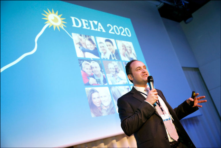 DELA40